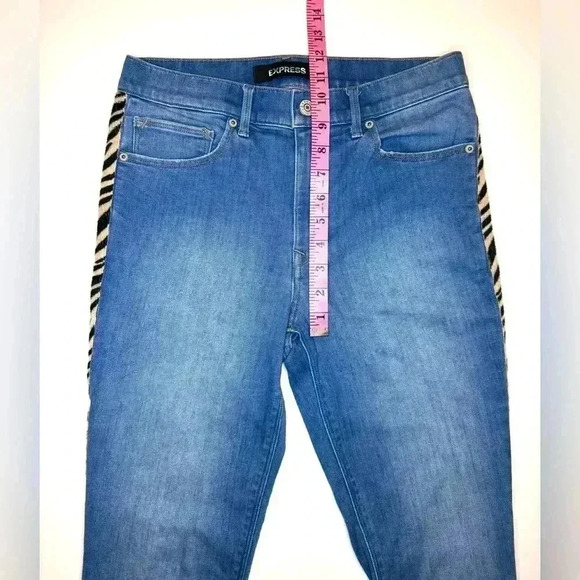 Express Women’s Barely Boot Mid Rise Jeans Size- 6 Regular - Picture 6 of 13